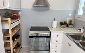 Lovely Apt Near The Beach